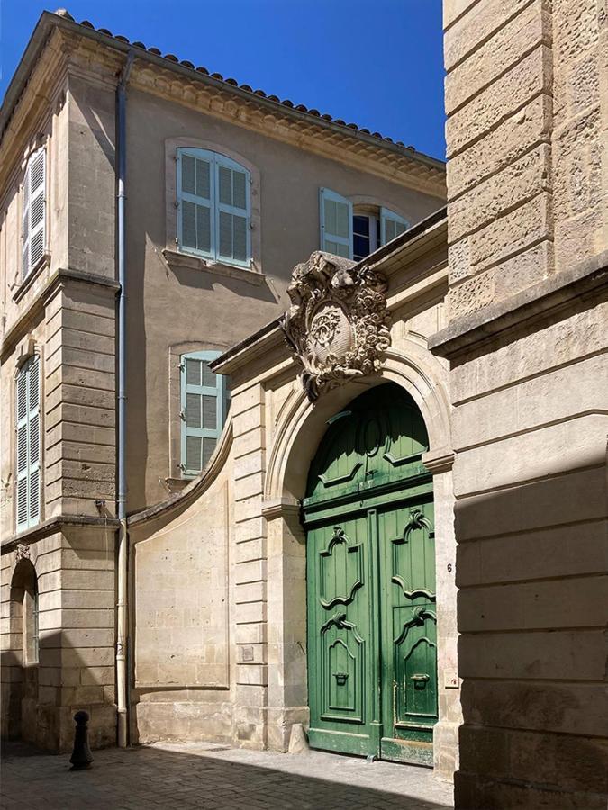 Apartment A La Roquette, Dans L'hotel De Divonne, Classe. Arles